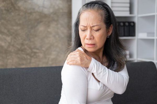 1 in 2 Women Over 50 Will Break A Bone Due to Osteoporosis. Here’s How You Can Strengthen Your Huesitos