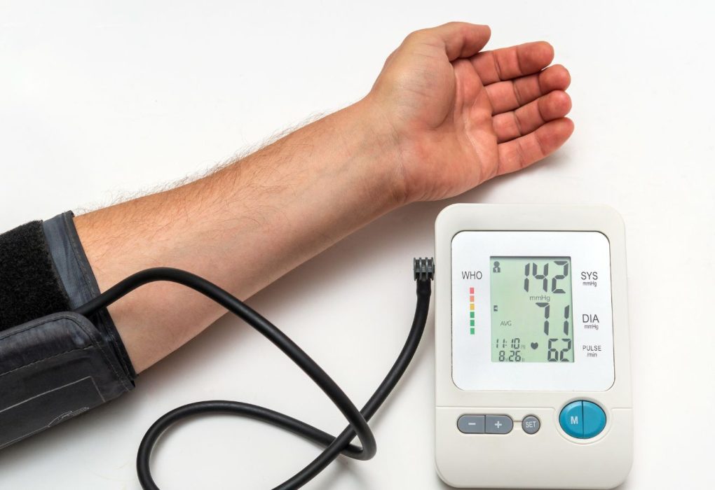 The Blood Pressure Numbers Every Latino Should Know, And When To Worry